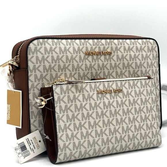 Michael Kors Large EW Crossbody Bag & Large Double Zip Wallet Vanilla - Picture 4 of 13